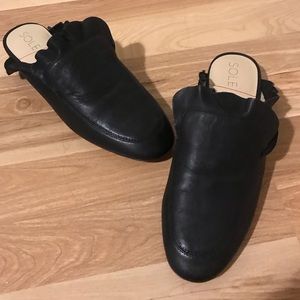 Sole society ruffle loafer mules size 7